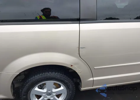 2013 Dodge Grand Caravan Sxt from USA, damaged, VIN 2C4RDGCG5DR552523